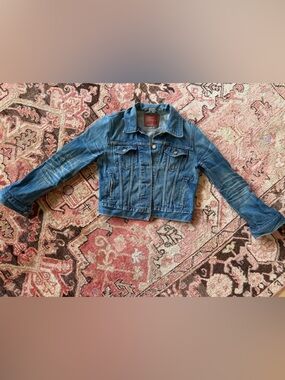 Classic Levi’s Jean Jacket